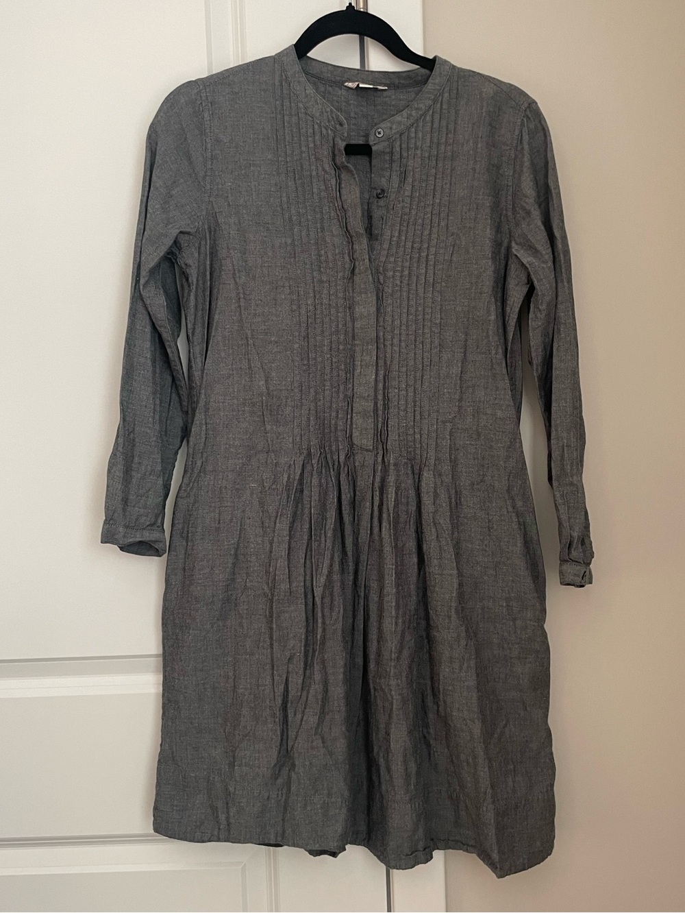 GAP Pleated Chambray Dress Longsleeve Gray Small